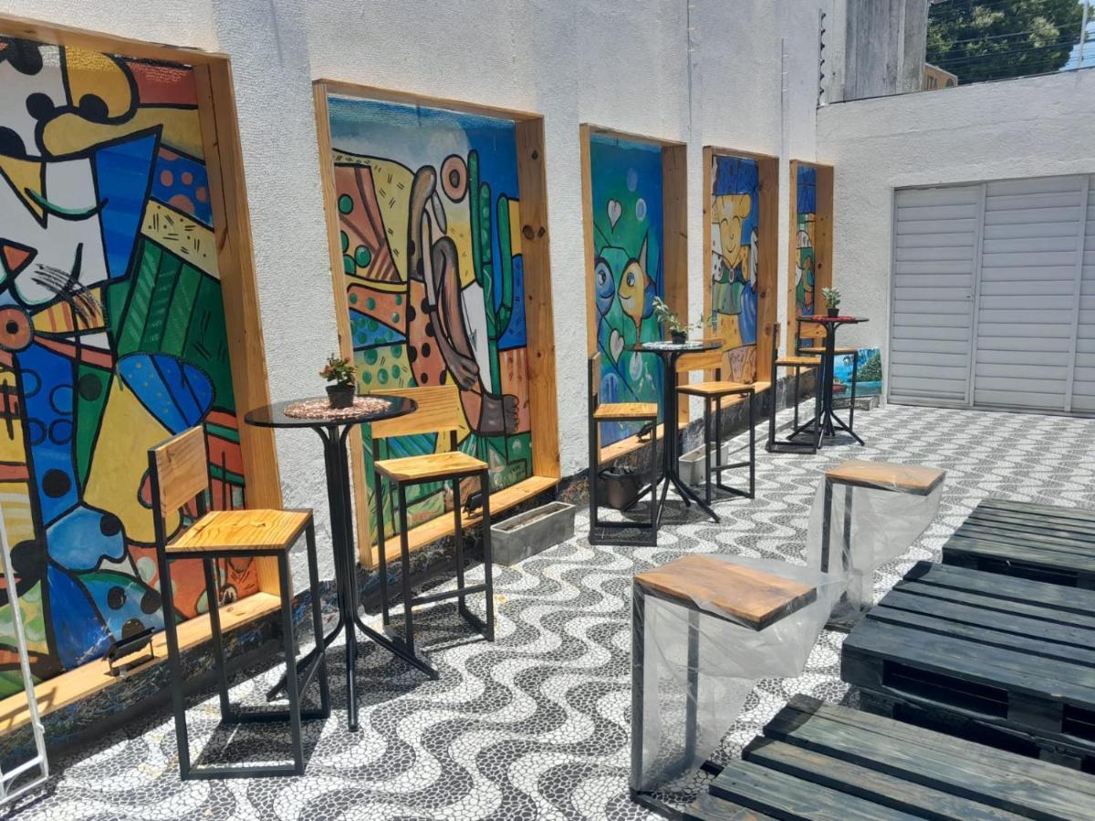 "Le Chat Qui Peche" Hostel A 150 Metros Da Praia De Pajucara Maceió Eksteriør billede